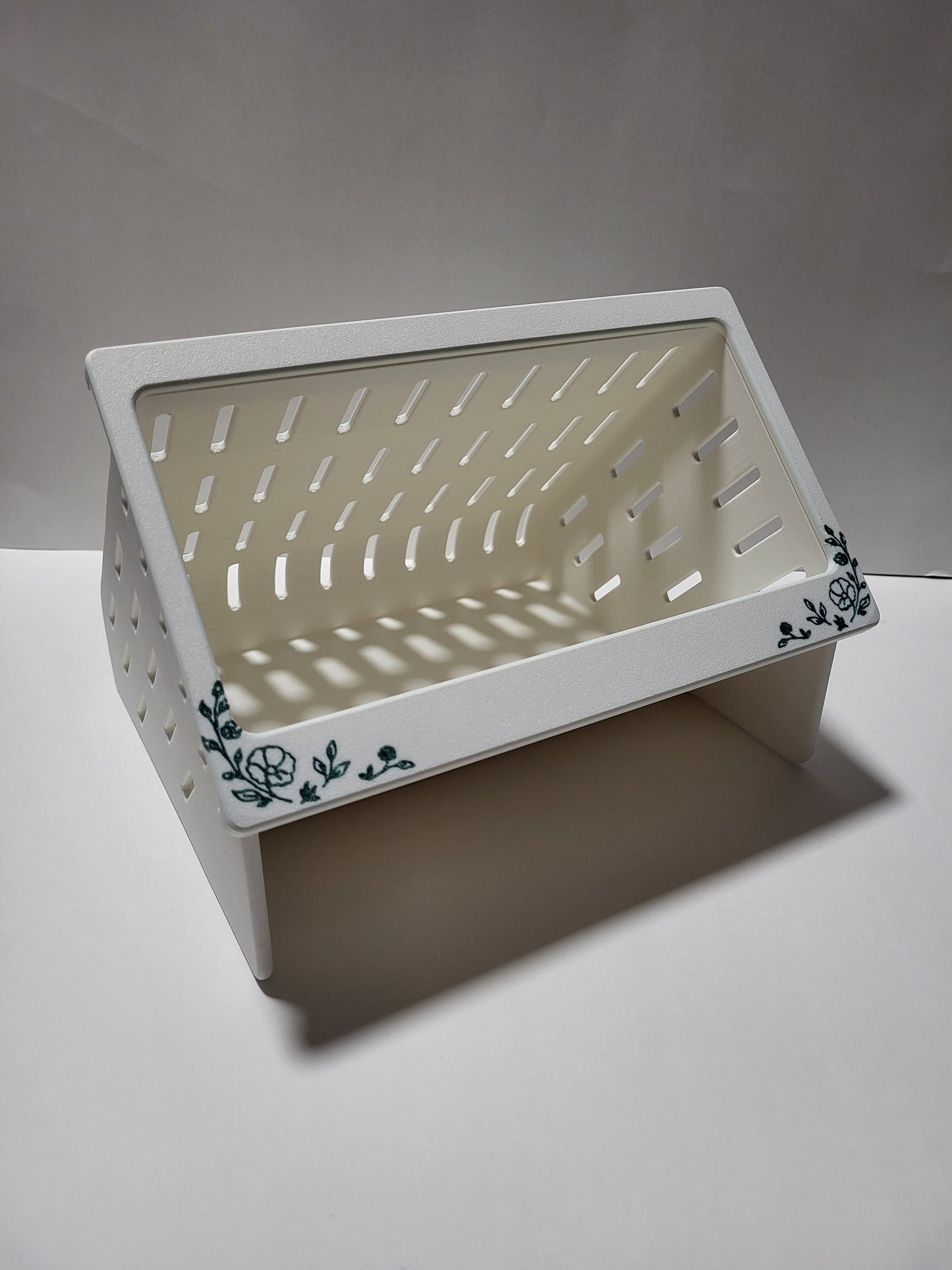 Rescue Friday Floral Faceplate — Matte White & Silk Dark Green Faceplate + Feeder